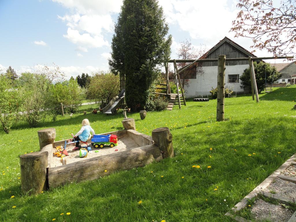 Baby- Und Kinderhof Aicherbauer Seeham Luaran gambar