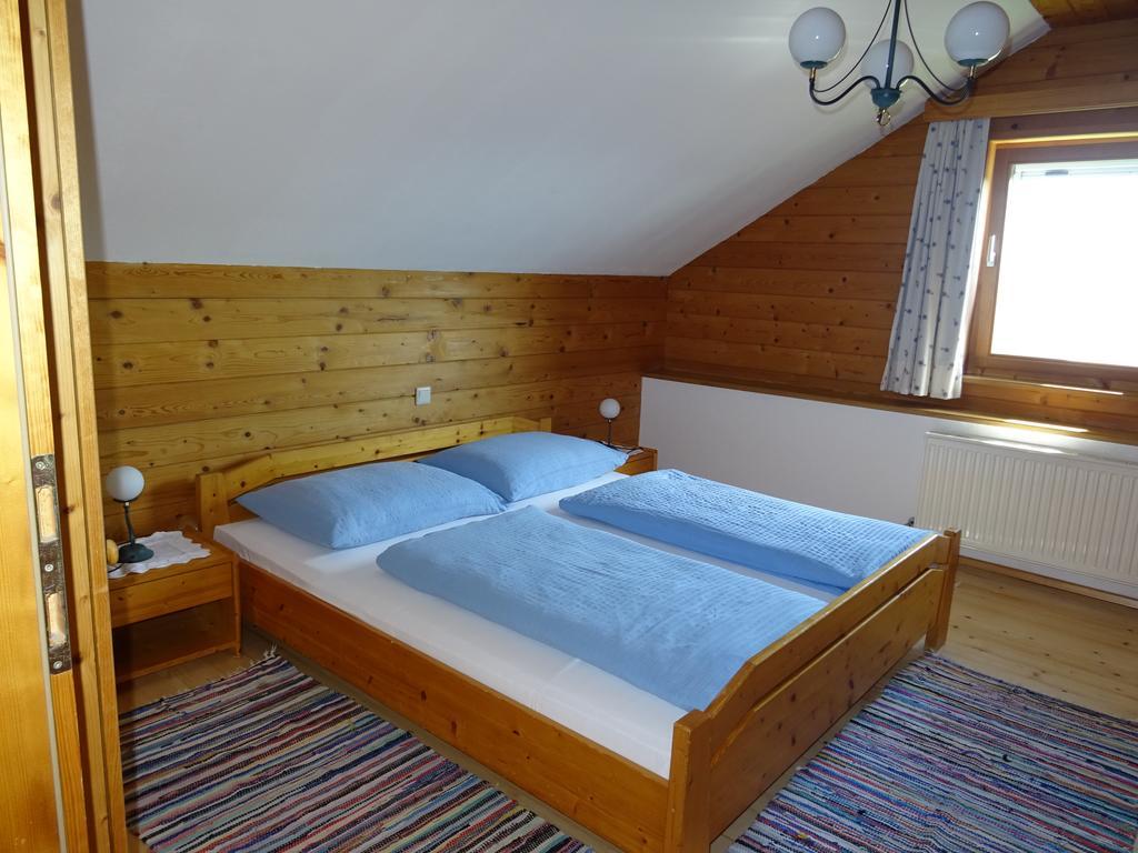 Baby- Und Kinderhof Aicherbauer Seeham Luaran gambar