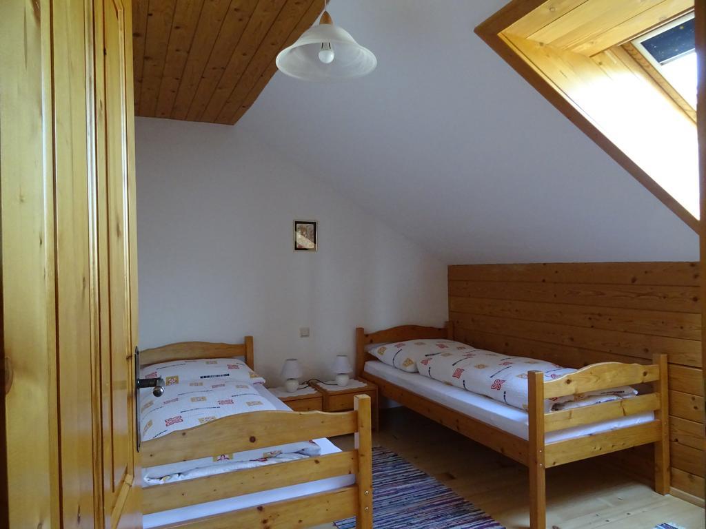 Baby- Und Kinderhof Aicherbauer Seeham Luaran gambar